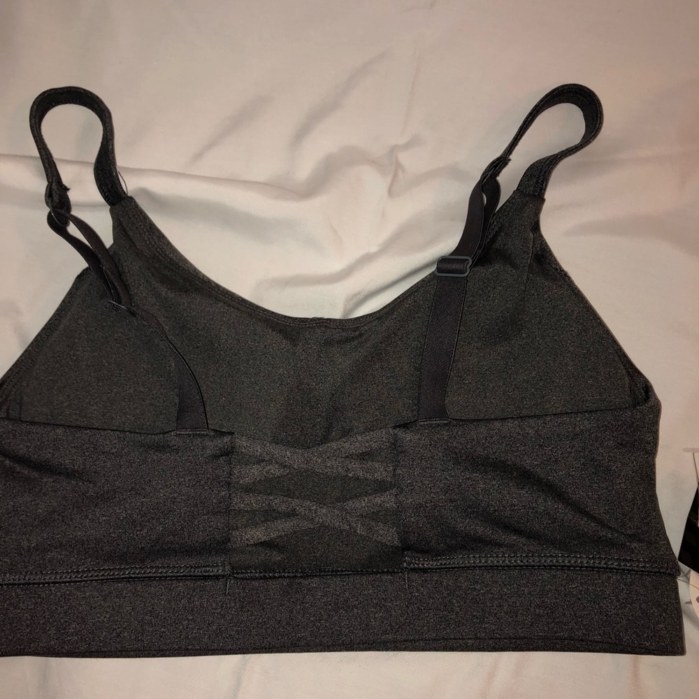 Sports bra - Picture 2 of 3
